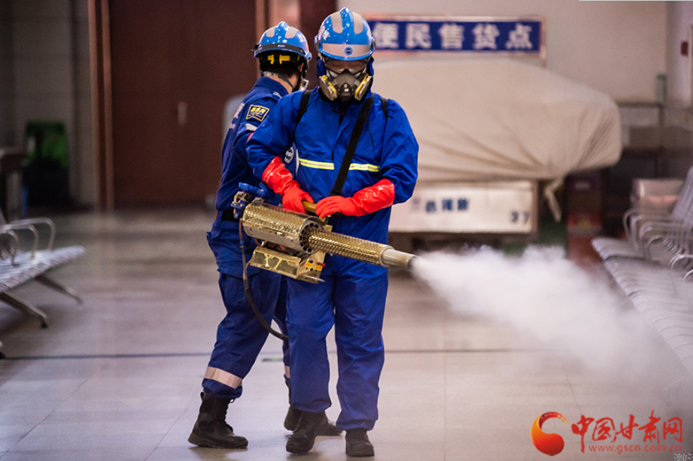 【新春走基層】護(hù)航回家路，蘭州車站這波操作很硬核！
