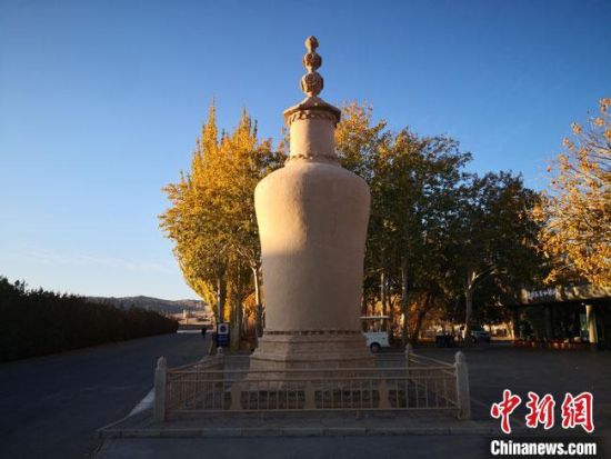 圖為2020年11月，沐浴在晨光中的莫高窟道士塔。(資料圖) 馮志軍 攝