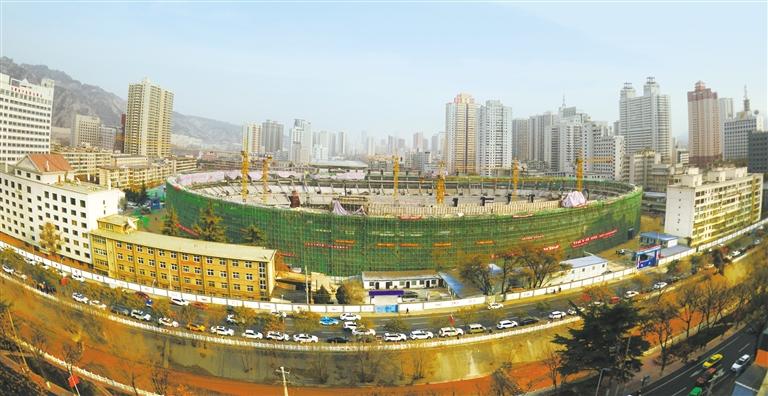 蘭州市七里河體育場主體封頂，預計明年7月交付使用