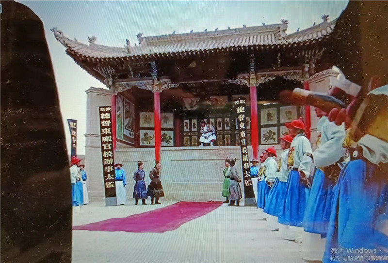 電影《新龍門客?!菲^之關(guān)城清代戲臺特寫