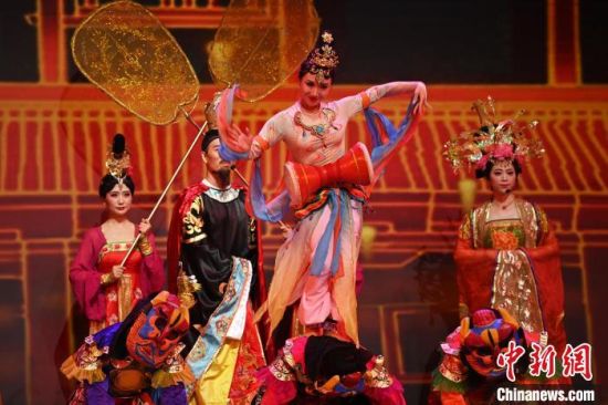2023年第六屆敦煌文博會期間，系列演藝上演。(資料圖)李亞龍 攝